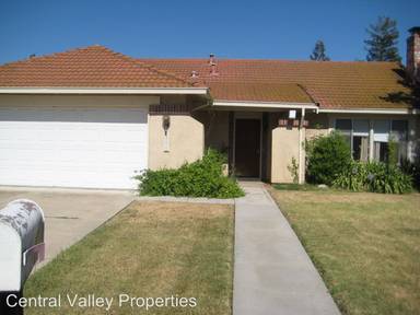 Main picture of 280 Club House Way