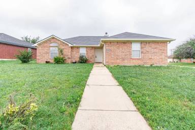 Main picture of 4301 Wade Dr