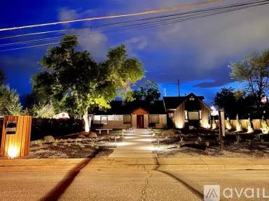 Main picture of 2363 S Decatur St