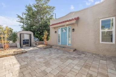 Main picture of 315 Sears Ave