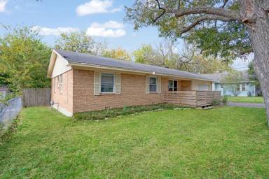 Main picture of 1120 S Rusk St