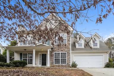 Main picture of 155 Avondale Cir