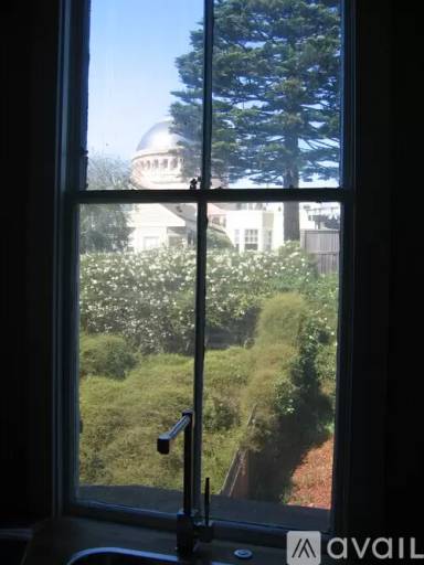 Main picture of 2158 Pine St