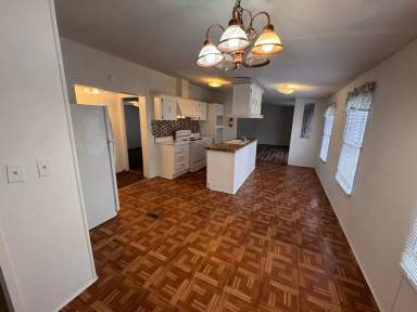 Main picture of 318 N James M Campbell Blvd
