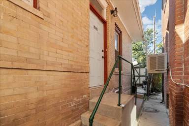 Main picture of 1435 Milwaukee St