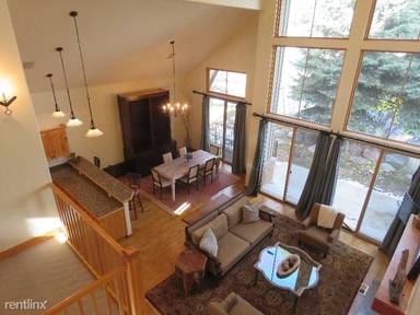 Main picture of 72 Golden Bear Dr