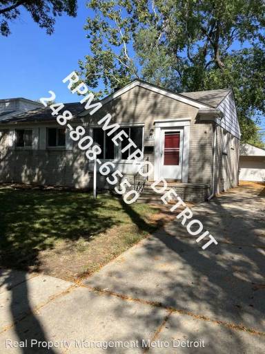 Main picture of 19535 Woodmont St