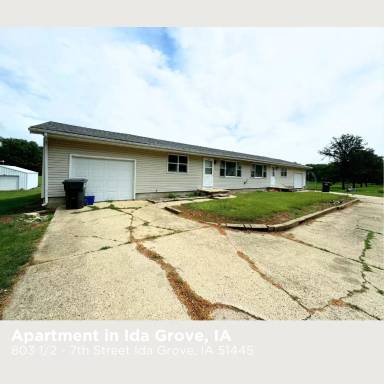 Main picture of 803 1/2 7th St