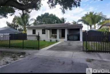 Main picture of 650 Flagami Blvd