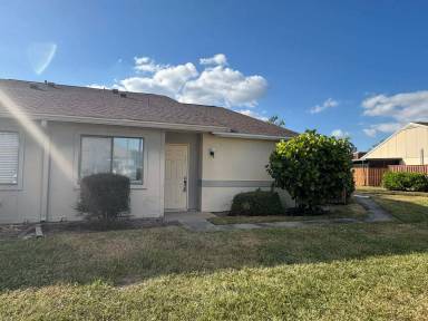 Main picture of 5266 Cedarbend Dr