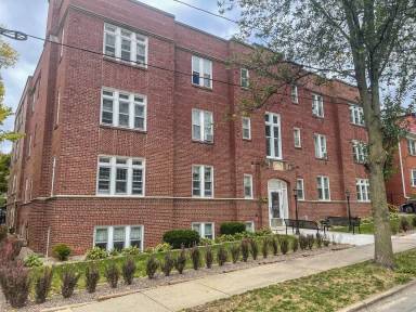Main picture of 26 N Breese Ter