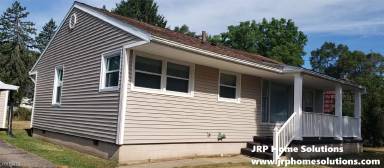 Main picture of 2418 Dawn St