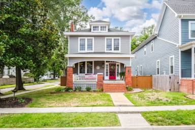 Main picture of 3100 Barton Ave