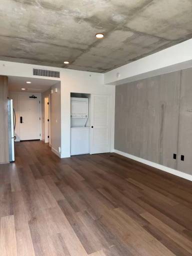 Main picture of 3660 Reynard Way