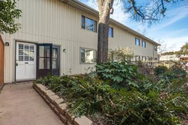 Main picture of 4039 Cole Ave