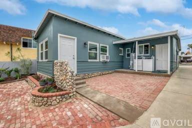 Main picture of 221 Avenida Monterey