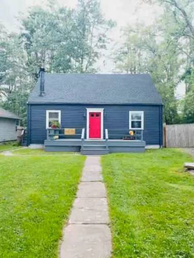Main picture of 6 Madeline Ave