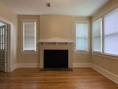 Main picture of 307 S Brundidge St