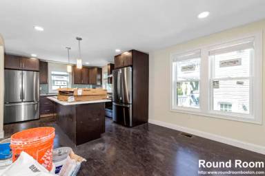 Main picture of 70 Stanley Ave