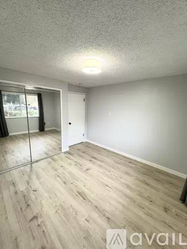 Main picture of 330 3rd Pl SW