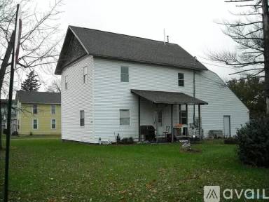 Main picture of 20340 Locust St