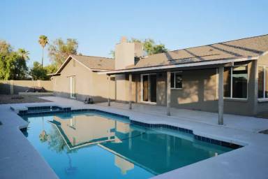 Main picture of 4630 W Aire Libre Ave