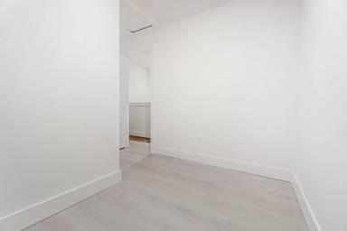 Main picture of 2675-2 SW Livingston Sq