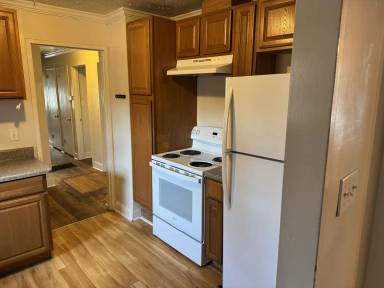 Main picture of 115 Kenneth Blvd