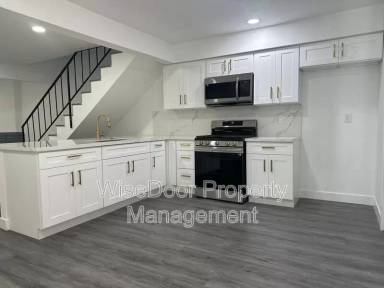 Main picture of 1812 E Adams Ave