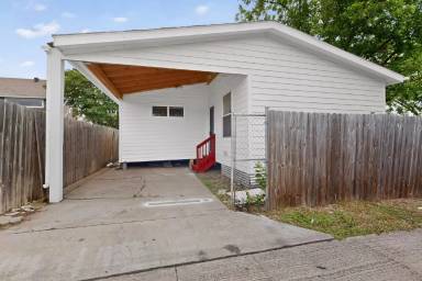 Main picture of 1305 NW 14th St