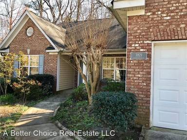 Main picture of 3821 Leprechaun Ct