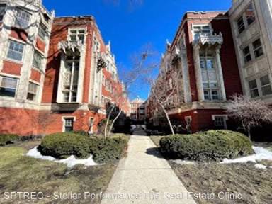 Main picture of 226 N Oak Park Ave