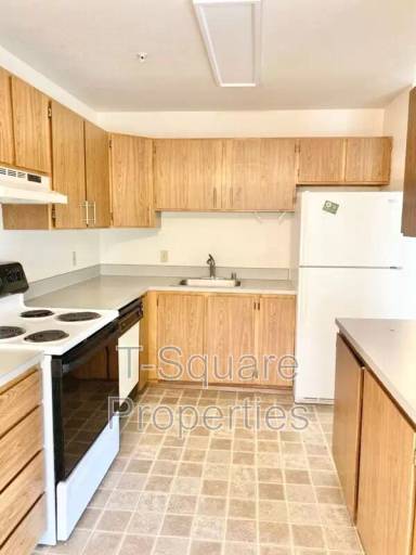 Main picture of 9719 Holly Dr