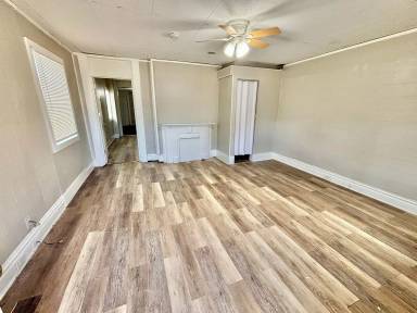 Main picture of 210 N 25th St
