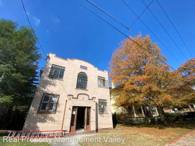 Main picture of 209 Beauregard St
