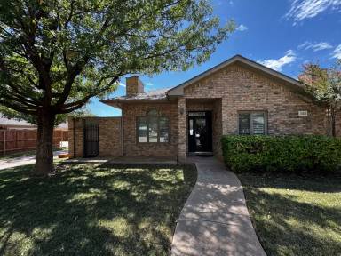 Main picture of 10320 Knoxville Pl