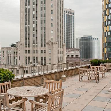 Main picture of 45 Wall St Apartments