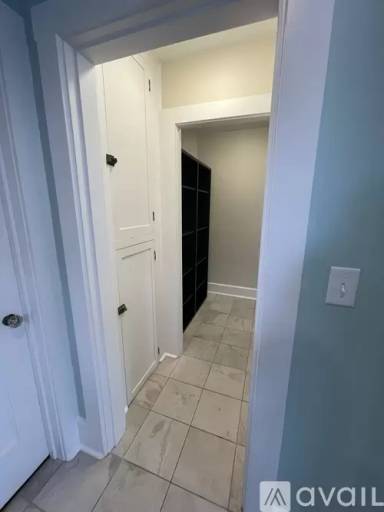 Main picture of 108 W Lincoln St