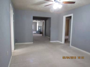 Main picture of 1109 NW Maple Ave