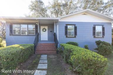 Main picture of 1327 Arizona St