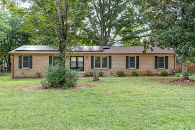 Main picture of 7332 Kuck Rd