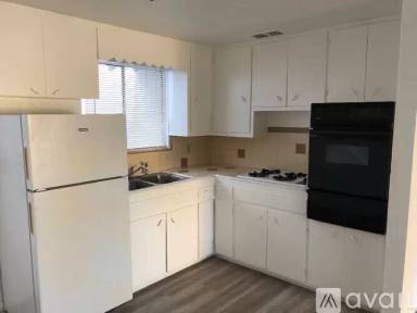 Main picture of 12-86 W Orchid Ln Apartments