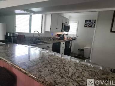 Main picture of 7600 N Ocean Blvd