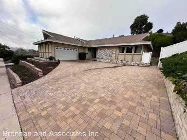Main picture of 6220 Henderson Dr