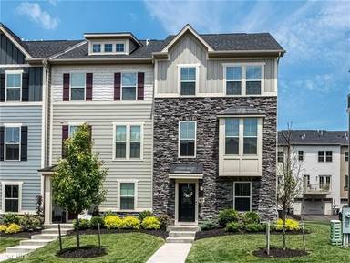 Main picture of 472 Fairmont Dr