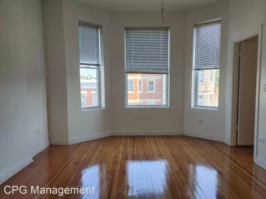 Main picture of 2507 W Augusta Blvd