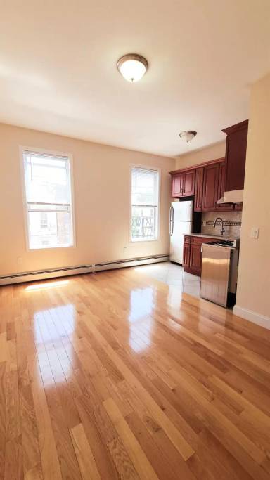 Main picture of 1137-1139 Summit Ave - 1139-6