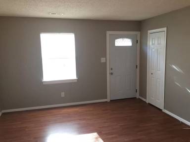 Main picture of 5012 Windwood Ln