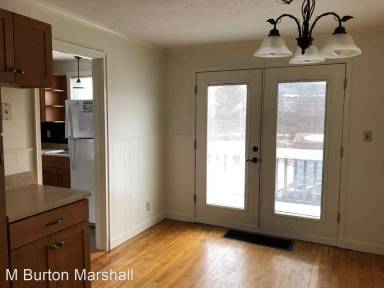 Main picture of 67 Utica St