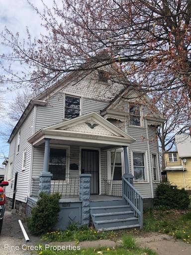 Main picture of 6033 Engle Rd